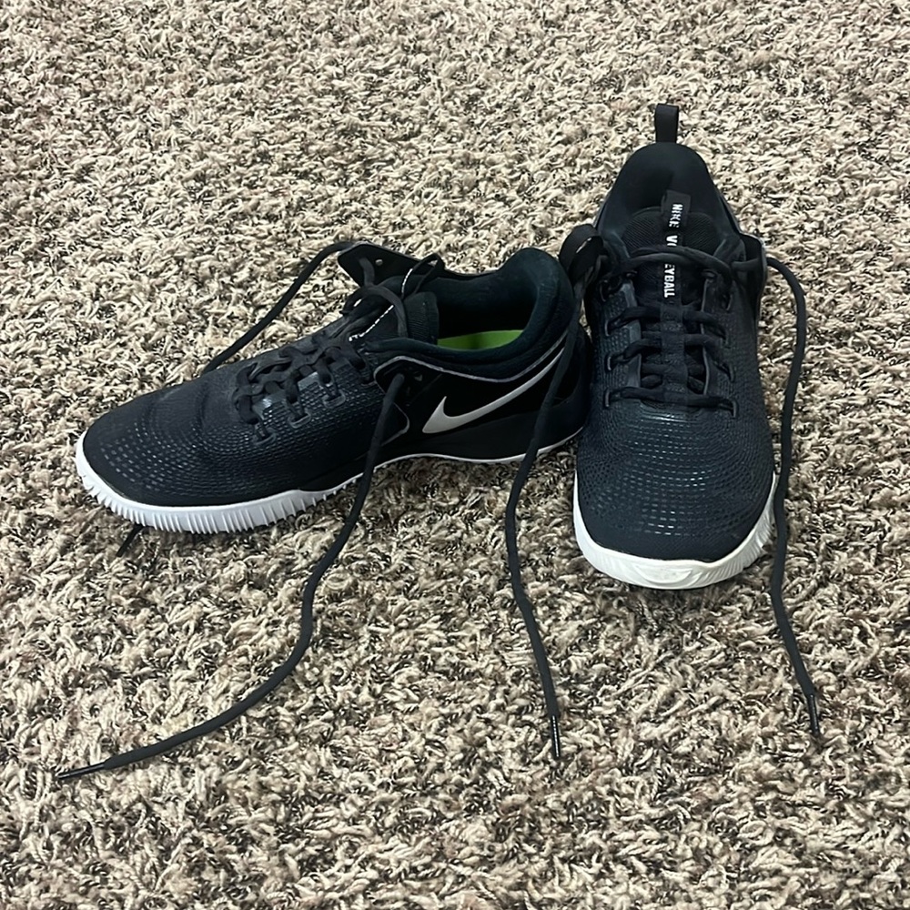 Nike Volleyball Shoes - Size 9.5